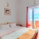 Jela Апартаменты *