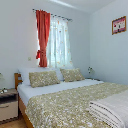 Apartament Jela *