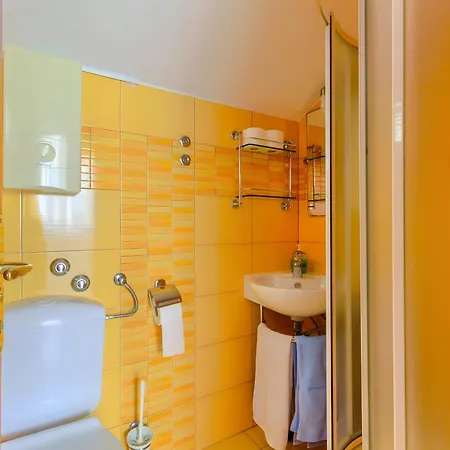 شقة Jela تروغير