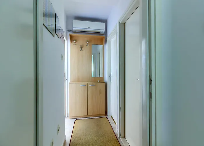 Jela *